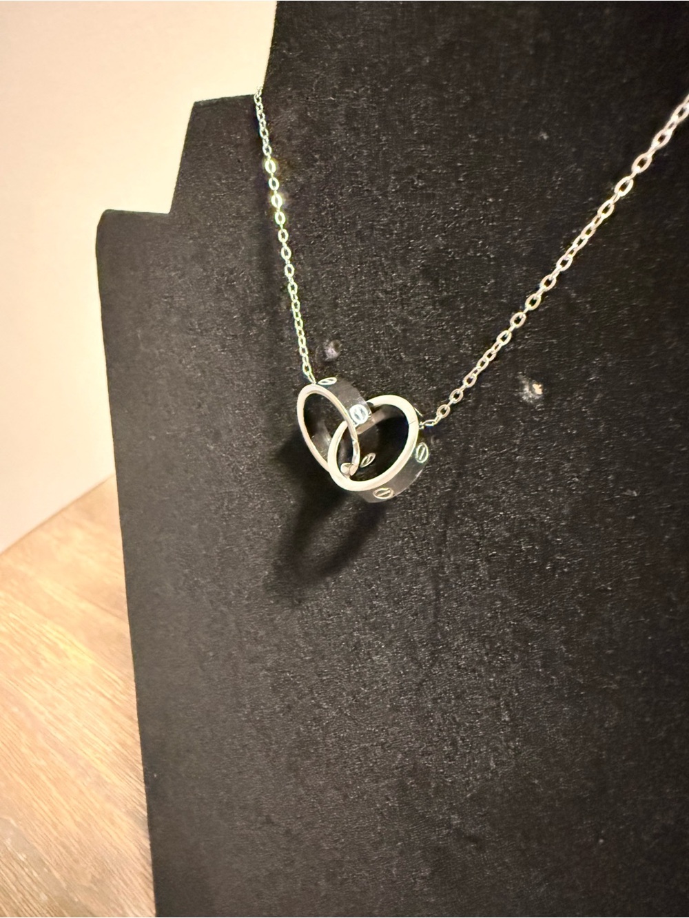 Interlocking Heart Pendant Necklace - Silver Women Jewelry
